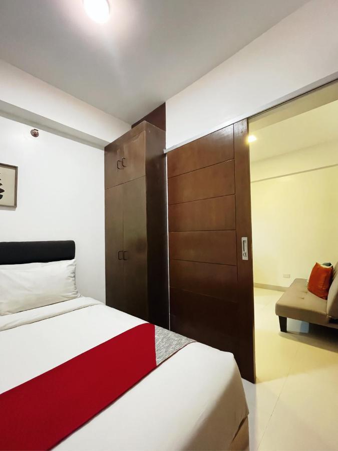 Airo Suites Makati Pasay Ngoại thất bức ảnh