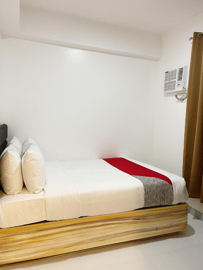 Airo Suites Makati Pasay Ngoại thất bức ảnh