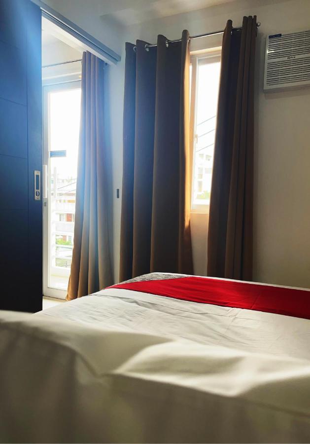 Airo Suites Makati Pasay Ngoại thất bức ảnh